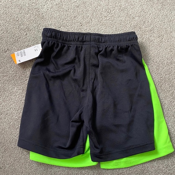Boys shorts - Picture 3 of 3